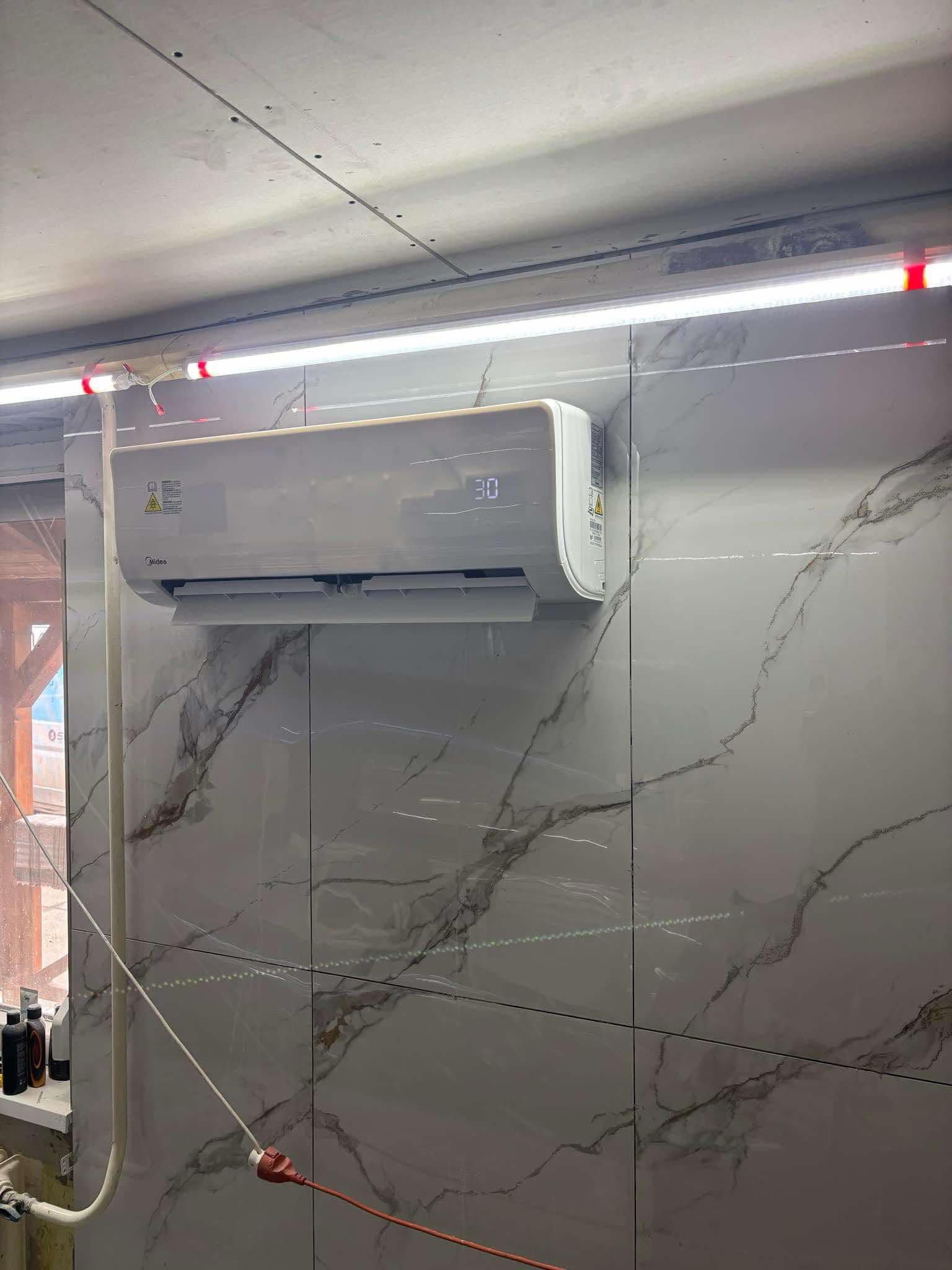 aae7ec84-a91d-4c44-9c3b-1cd48b7fe53b